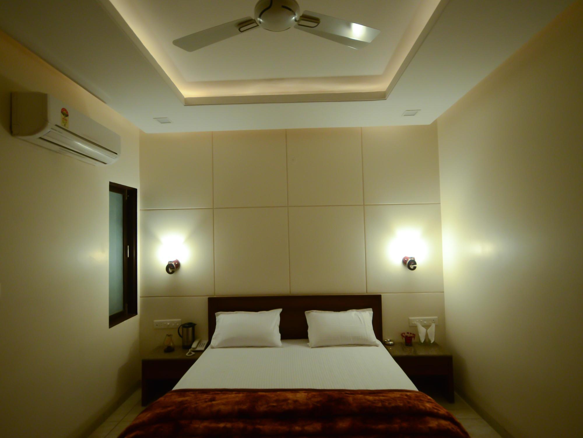 Hotel Sunday Inn Jaipur Luaran gambar