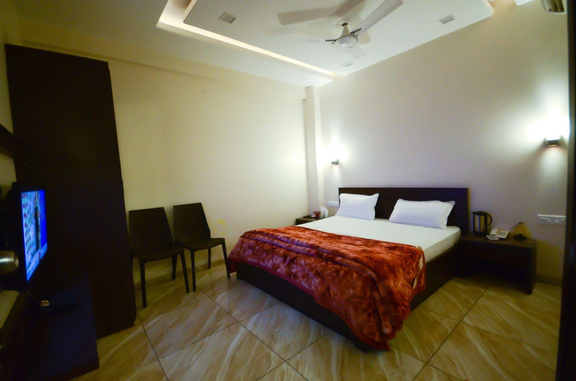 Hotel Sunday Inn Jaipur Luaran gambar