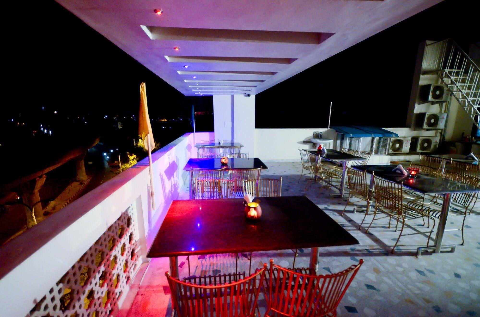 Hotel Sunday Inn Jaipur Luaran gambar